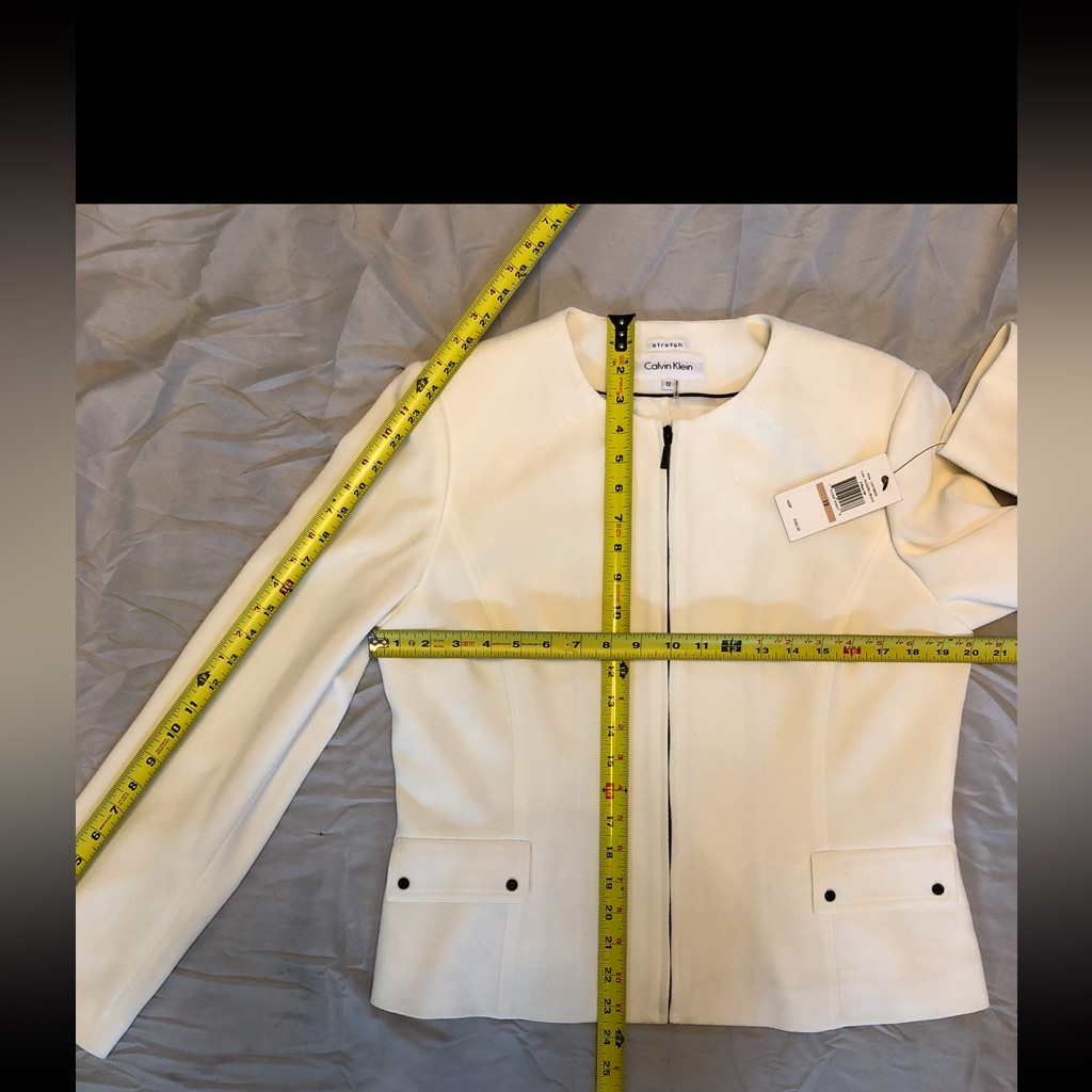 3 Piece Pant Suit New With The Tag